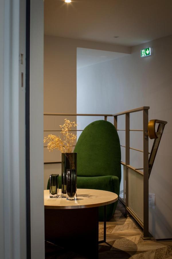 - Restaurant Les 3 Piliers 3*