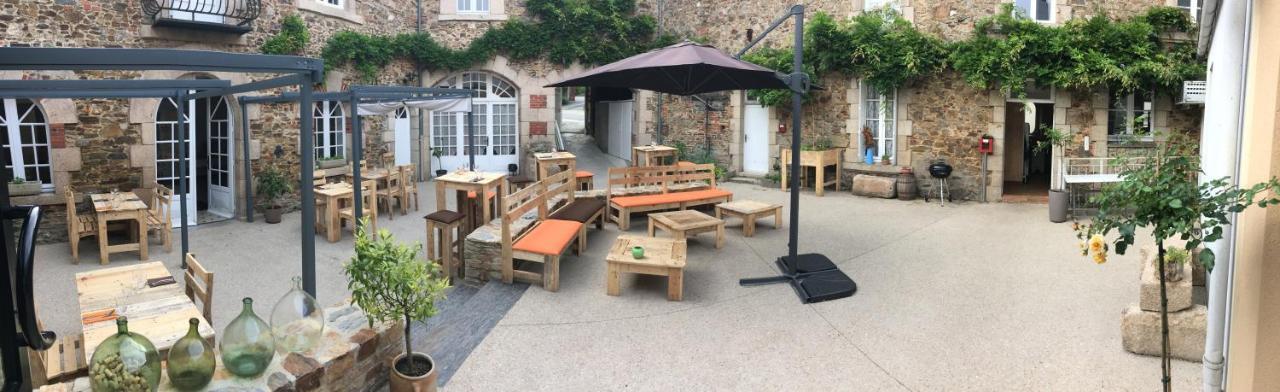 - Restaurant Les 3 Piliers Hotel 3*